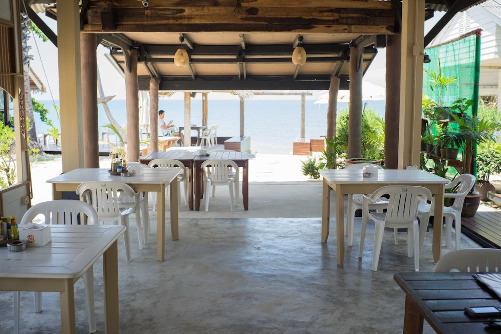 Amity Beach Resort Maret Eksteriør bilde